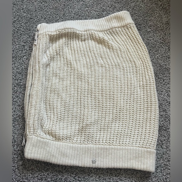 Lululemon Wool Be Cozy Snood - Picture 5 of 8